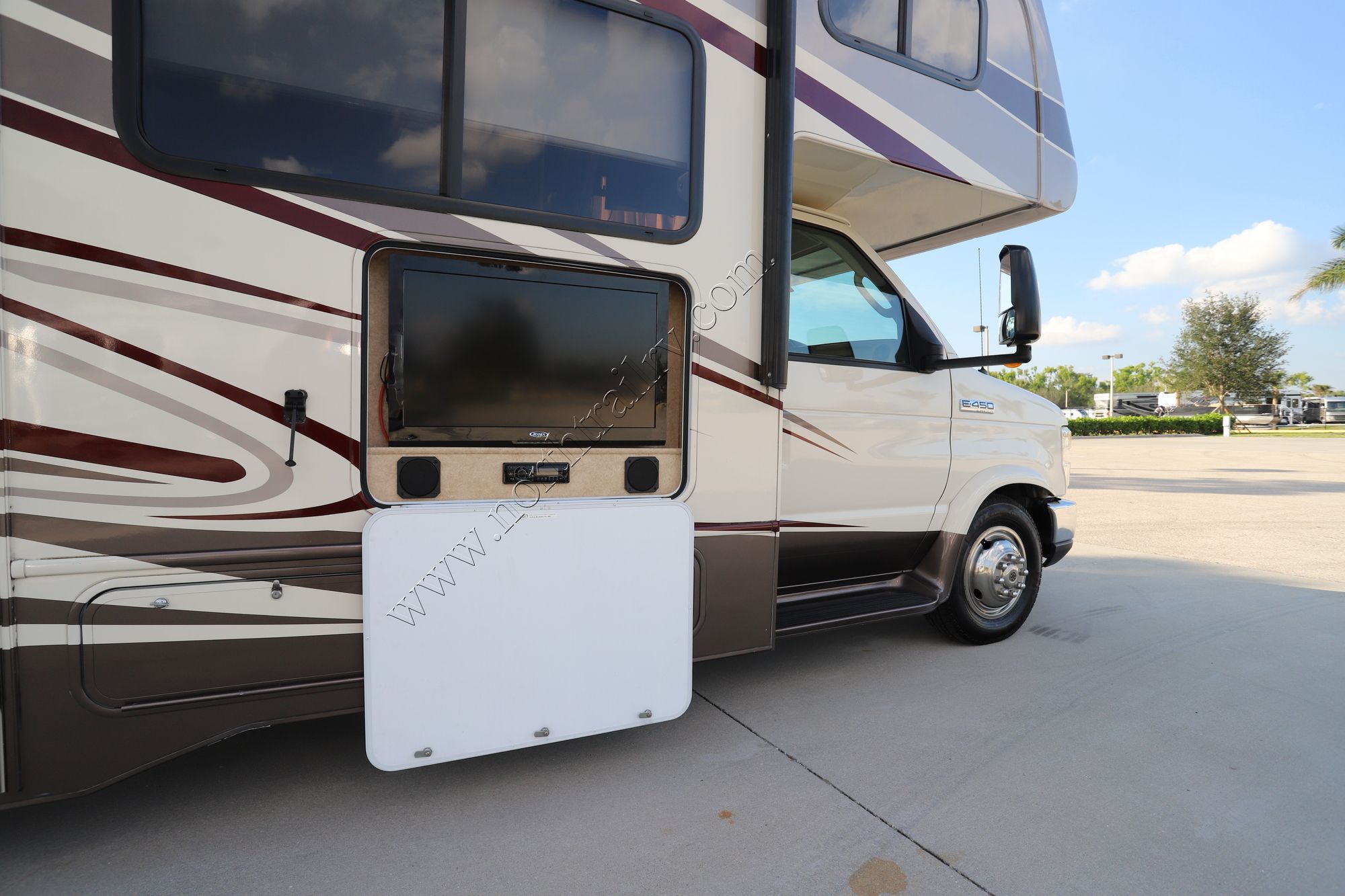 Used 2014 Forest River Forester 3051S Class C  For Sale