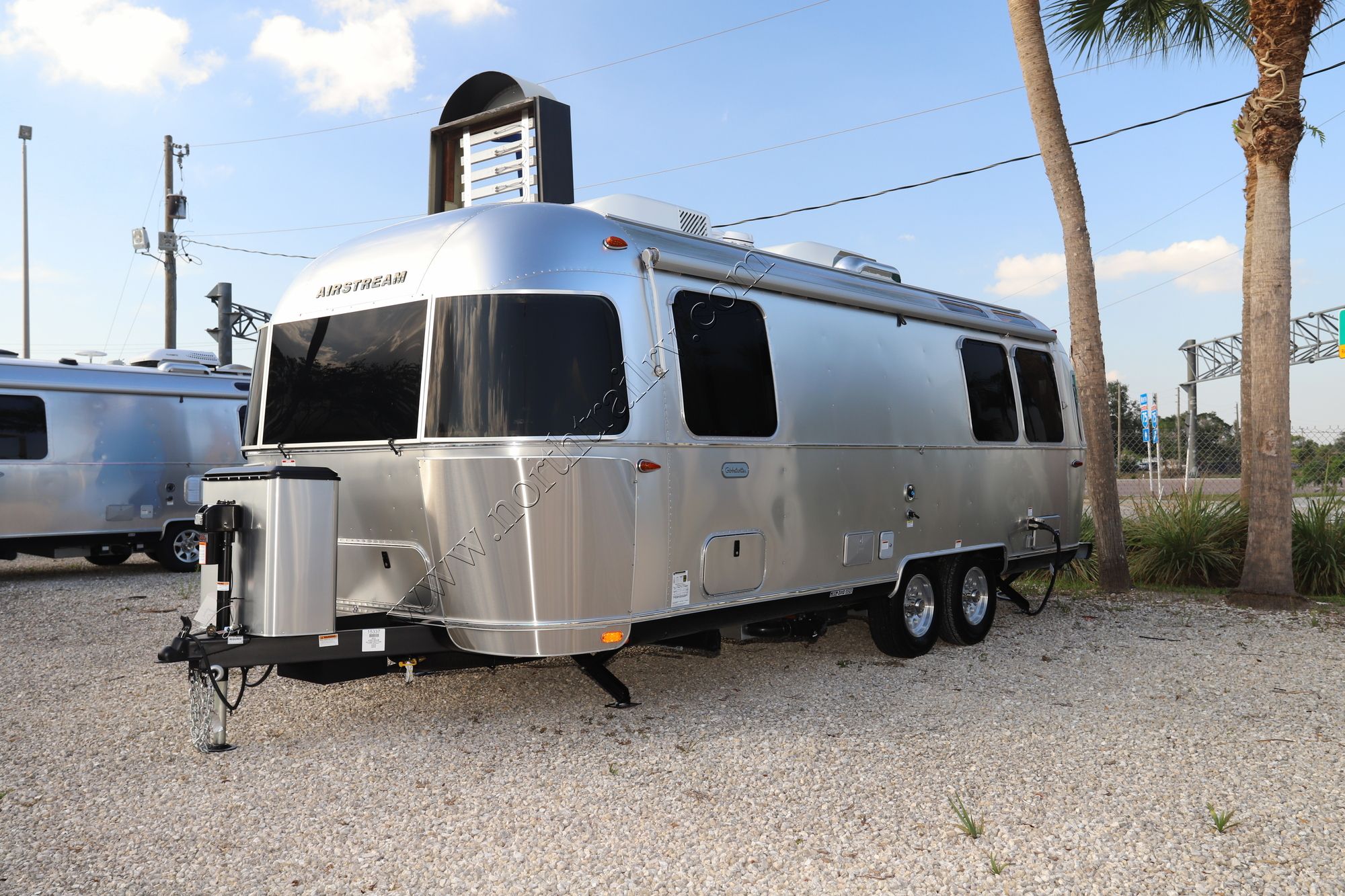 2023 Airstream Globetrotter 25FB Travel Trailer New  For Sale