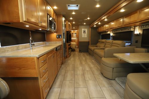 2022 Tiffin Motor Homes Allegro Red 38LL