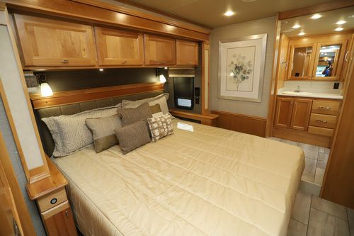 2022 Tiffin Motor Homes Allegro Red 38LL