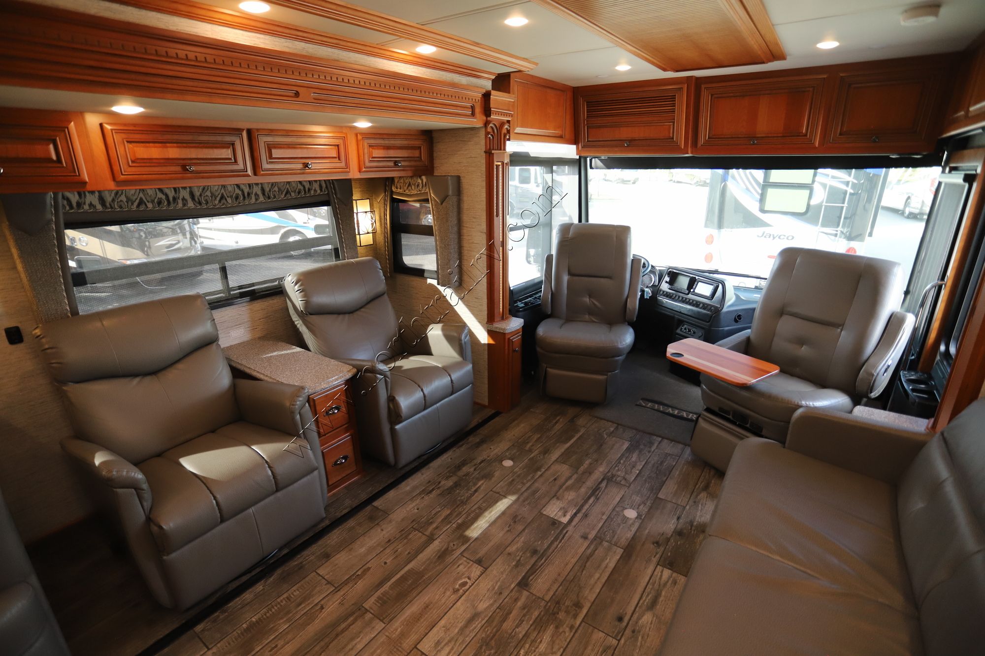 Used 2018 Newmar Dutch Star 4326 Class A  For Sale