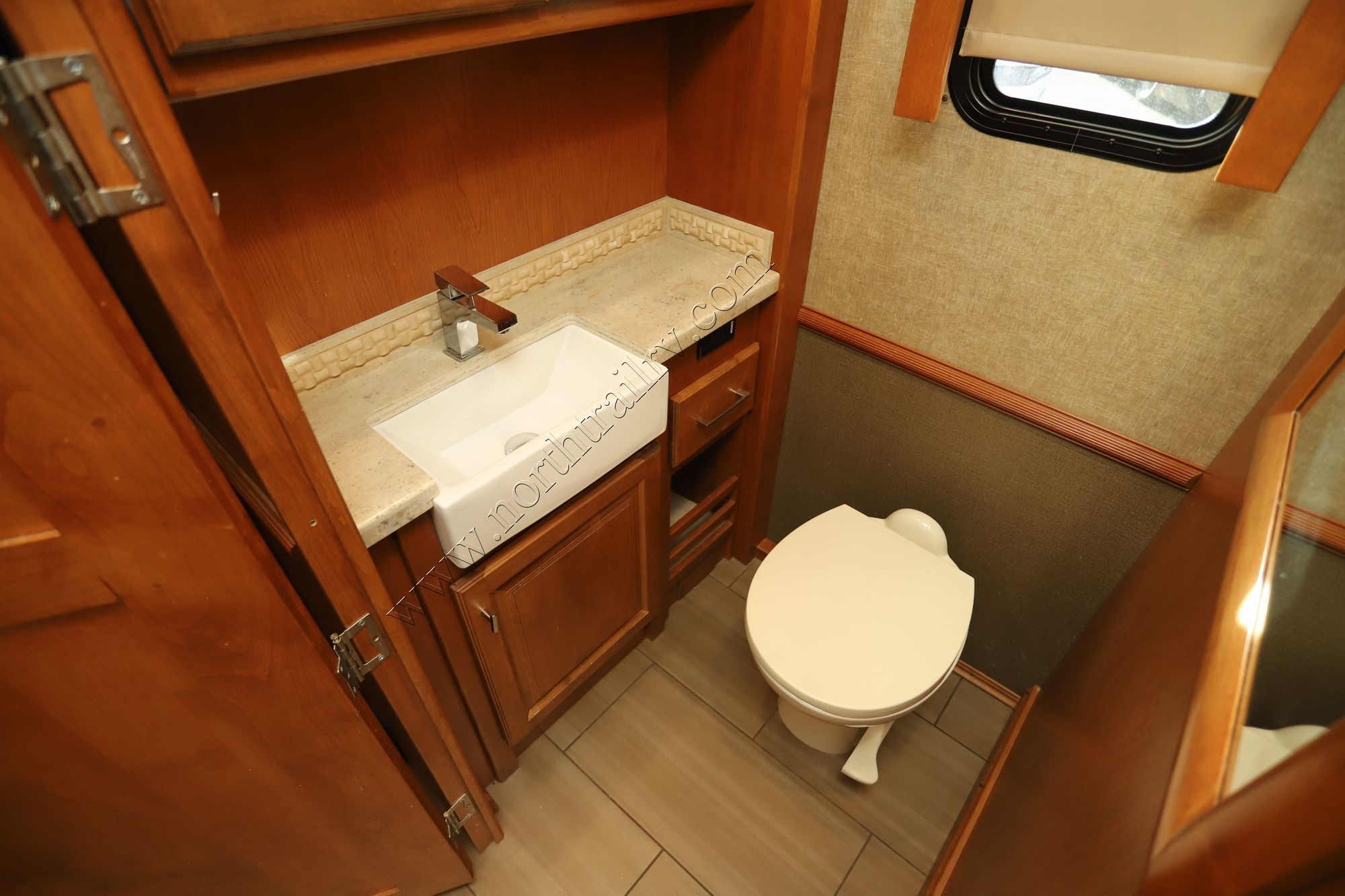 Used 2018 Tiffin Motor Homes Allegro Red 37BA Class A  For Sale