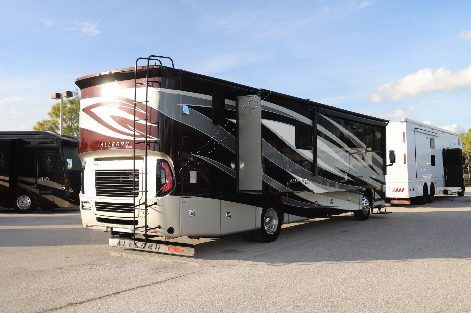 Used 2018 Tiffin Motor Homes Allegro Red 37BA Class A  For Sale