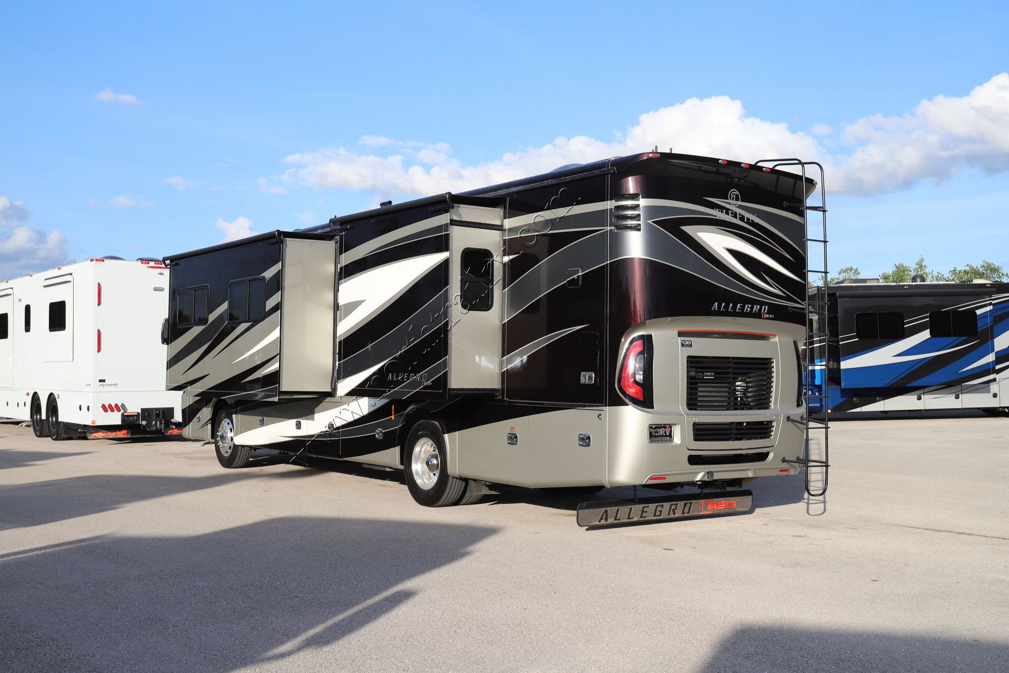 Used 2018 Tiffin Motor Homes Allegro Red 37BA Class A  For Sale