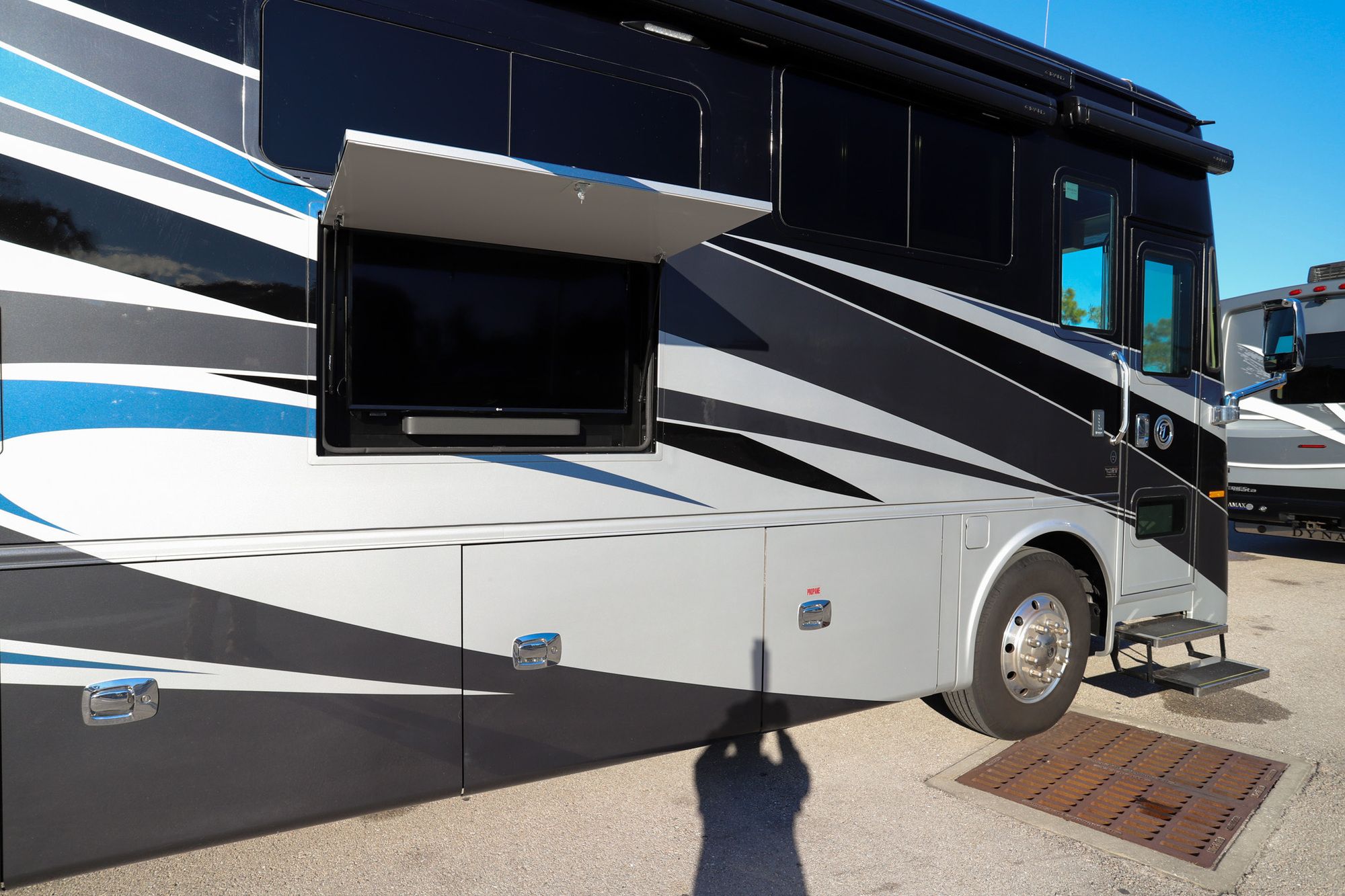 Used 2021 Tiffin Motor Homes Phaeton 40IH Class A  For Sale