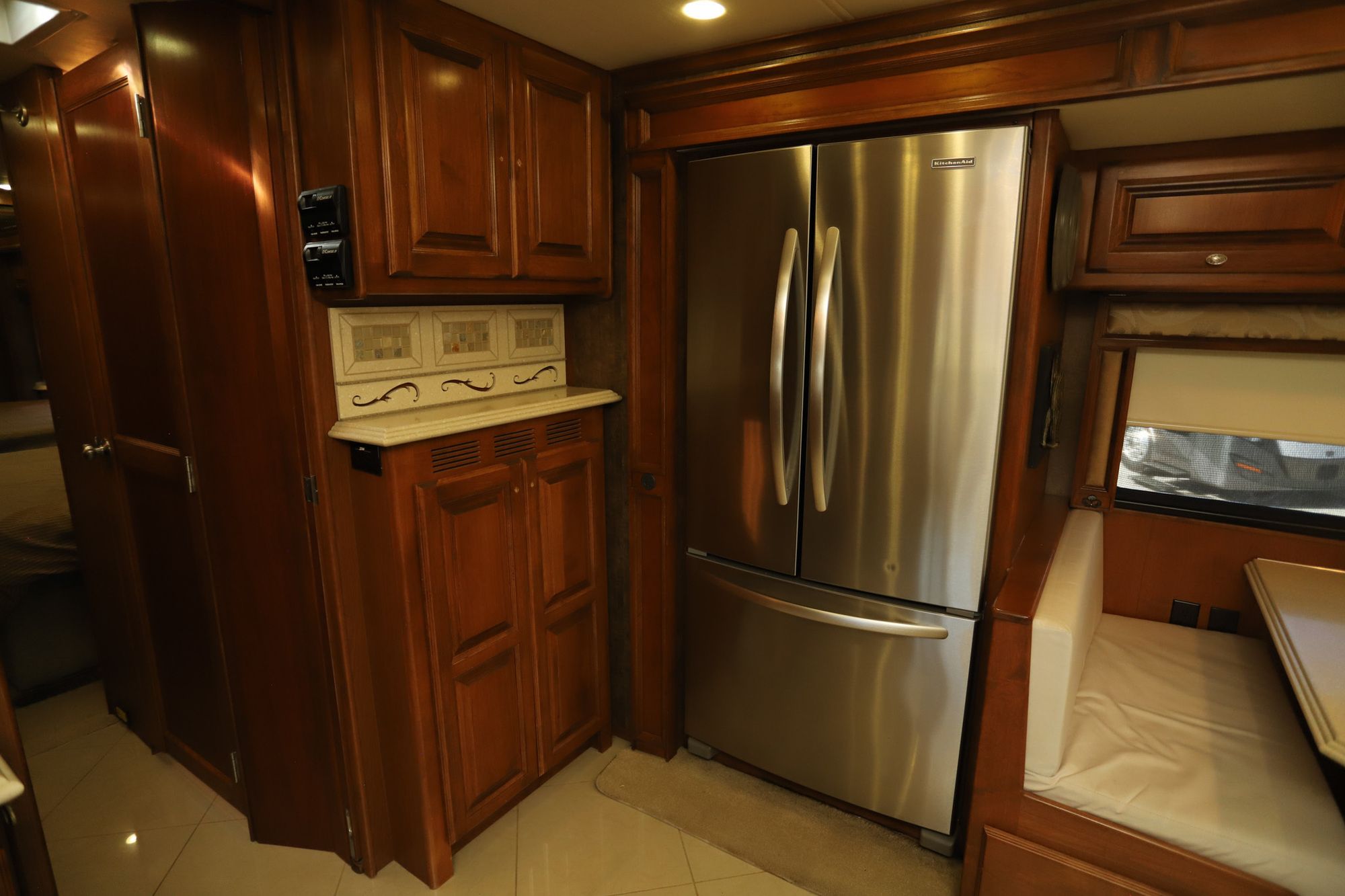 Used 2012 Tiffin Motor Homes Phaeton 40QTH Class A  For Sale