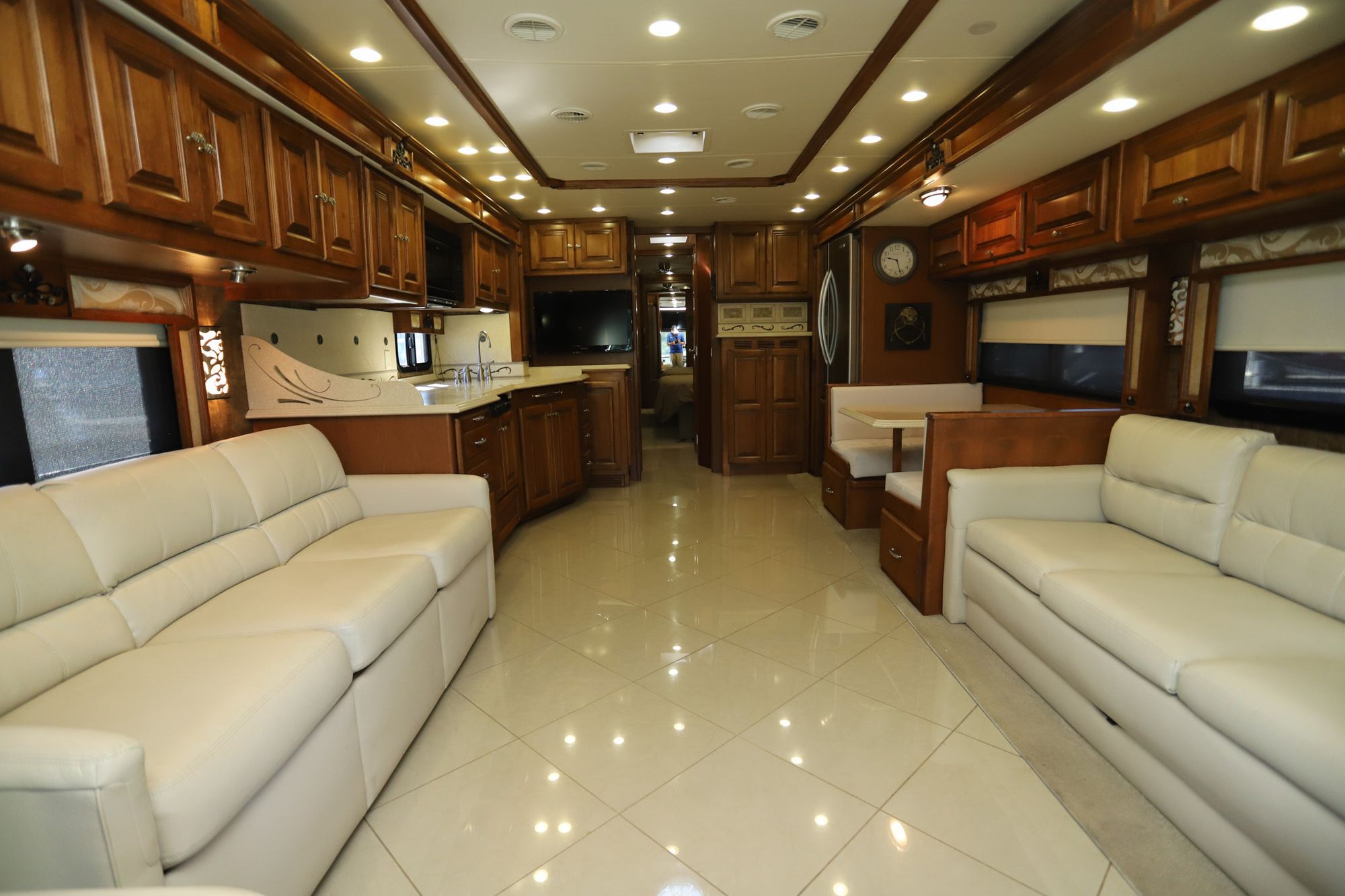 Used 2012 Tiffin Motor Homes Phaeton 40QTH Class A  For Sale