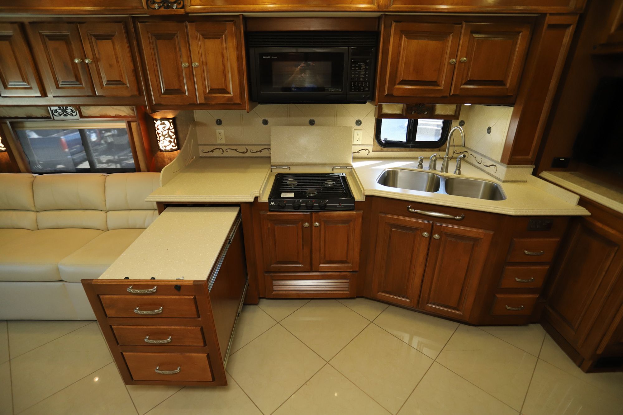 Used 2012 Tiffin Motor Homes Phaeton 40QTH Class A  For Sale