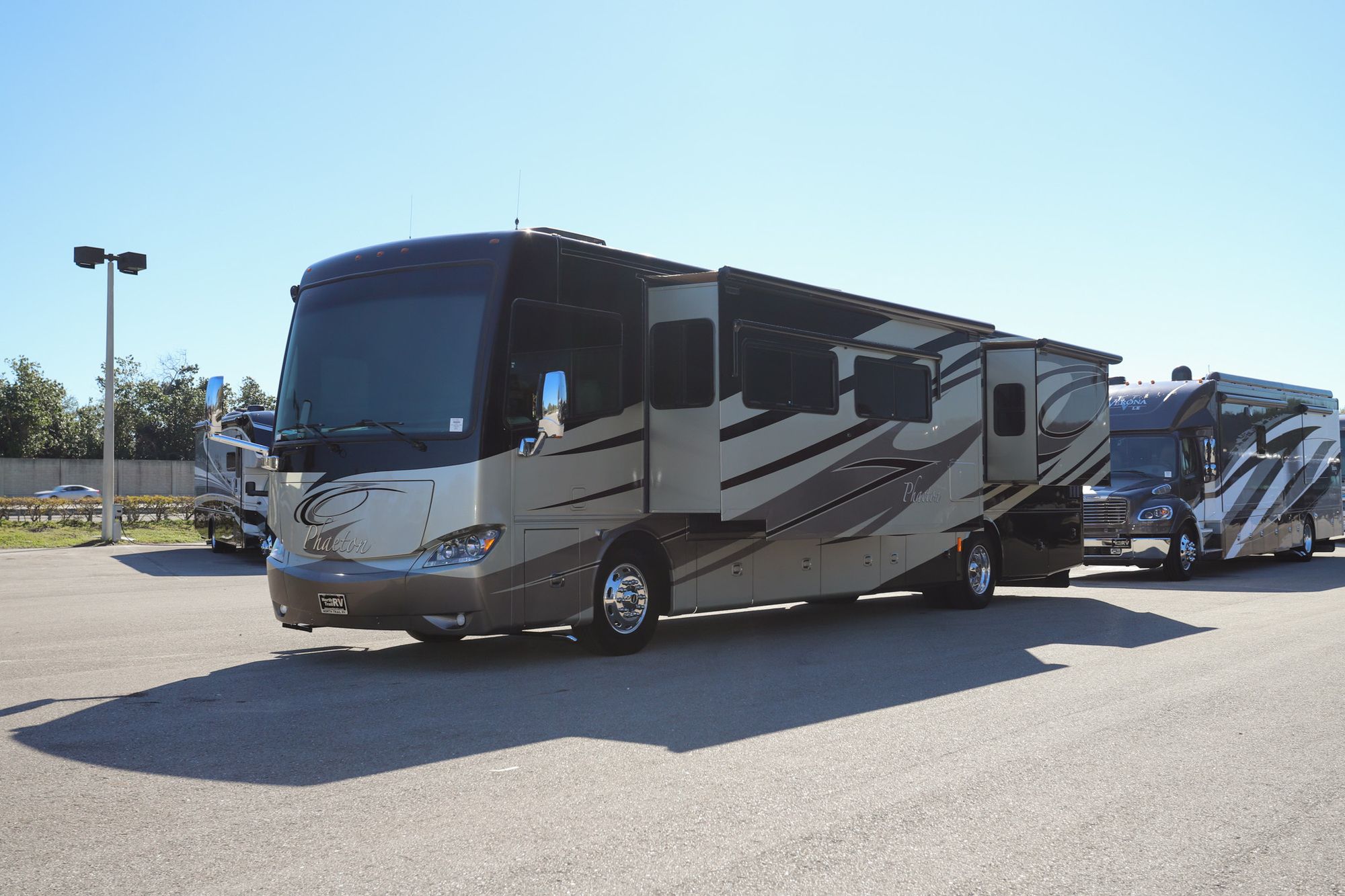Used 2012 Tiffin Motor Homes Phaeton 40QTH Class A  For Sale