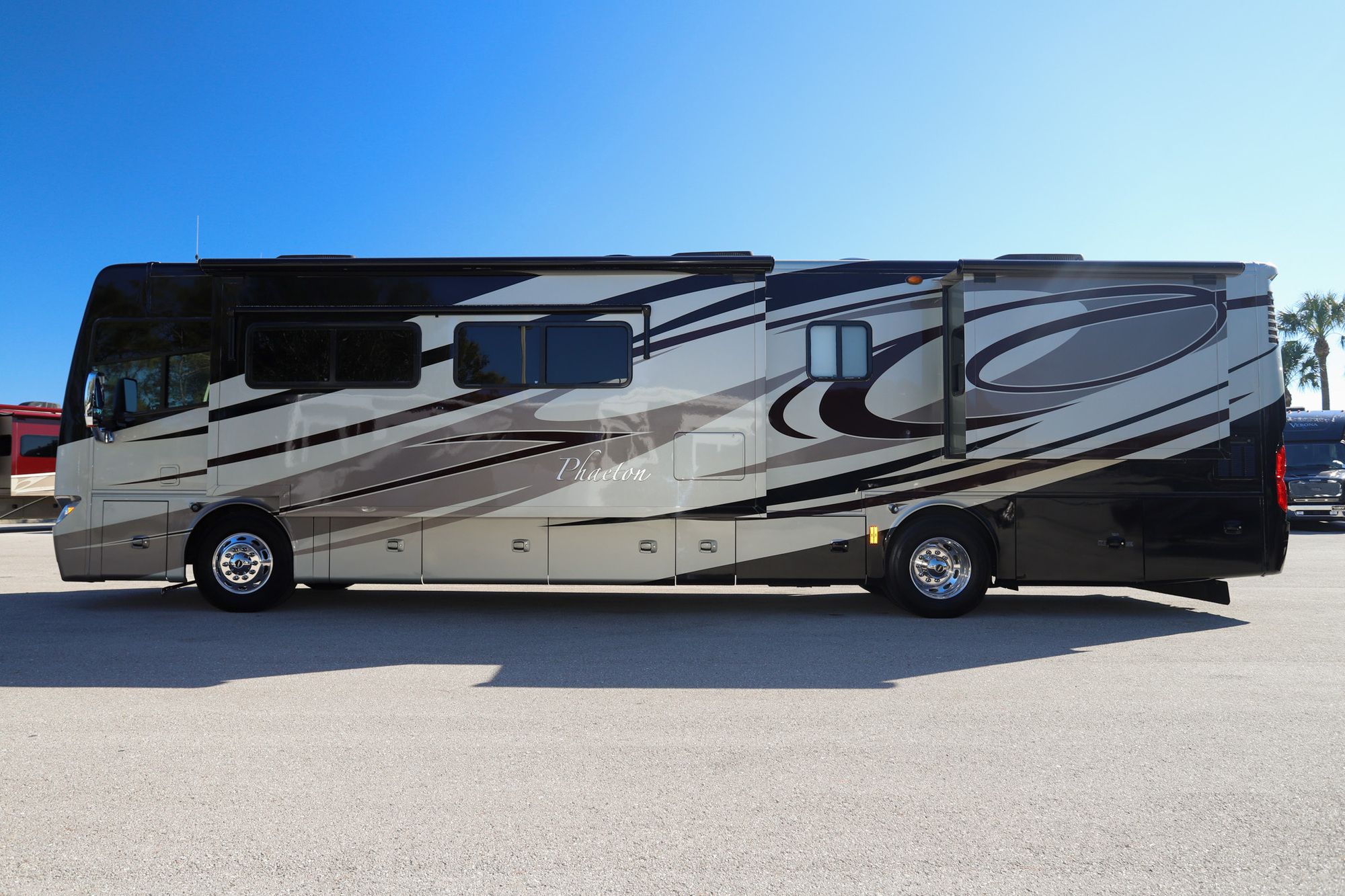 Used 2012 Tiffin Motor Homes Phaeton 40QTH Class A  For Sale