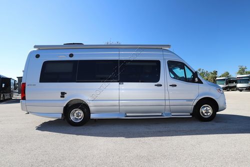 2023 Winnebago Era 70A