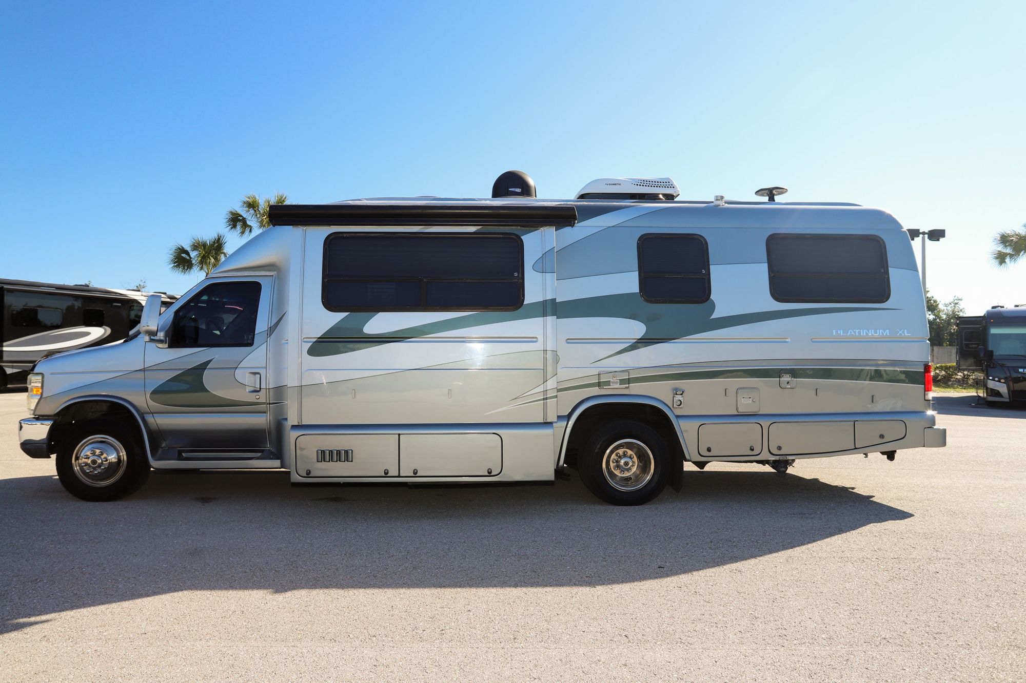 Used 2010 Coach House Platinum 271 XL Class C  For Sale