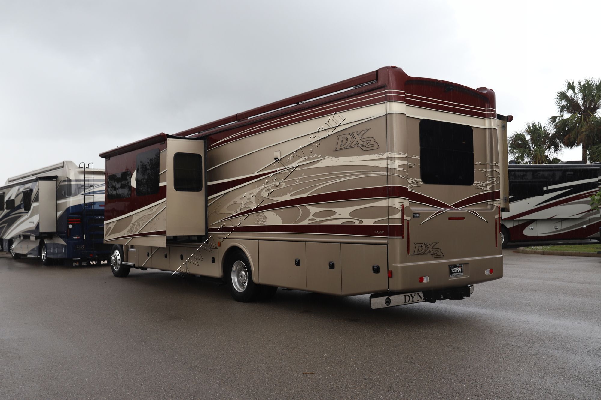 Used 2019 Dynamax Dx3 37TS Super C  For Sale