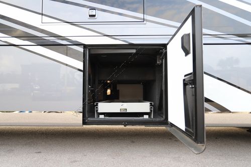 2022 Newmar Mountain Aire 4535