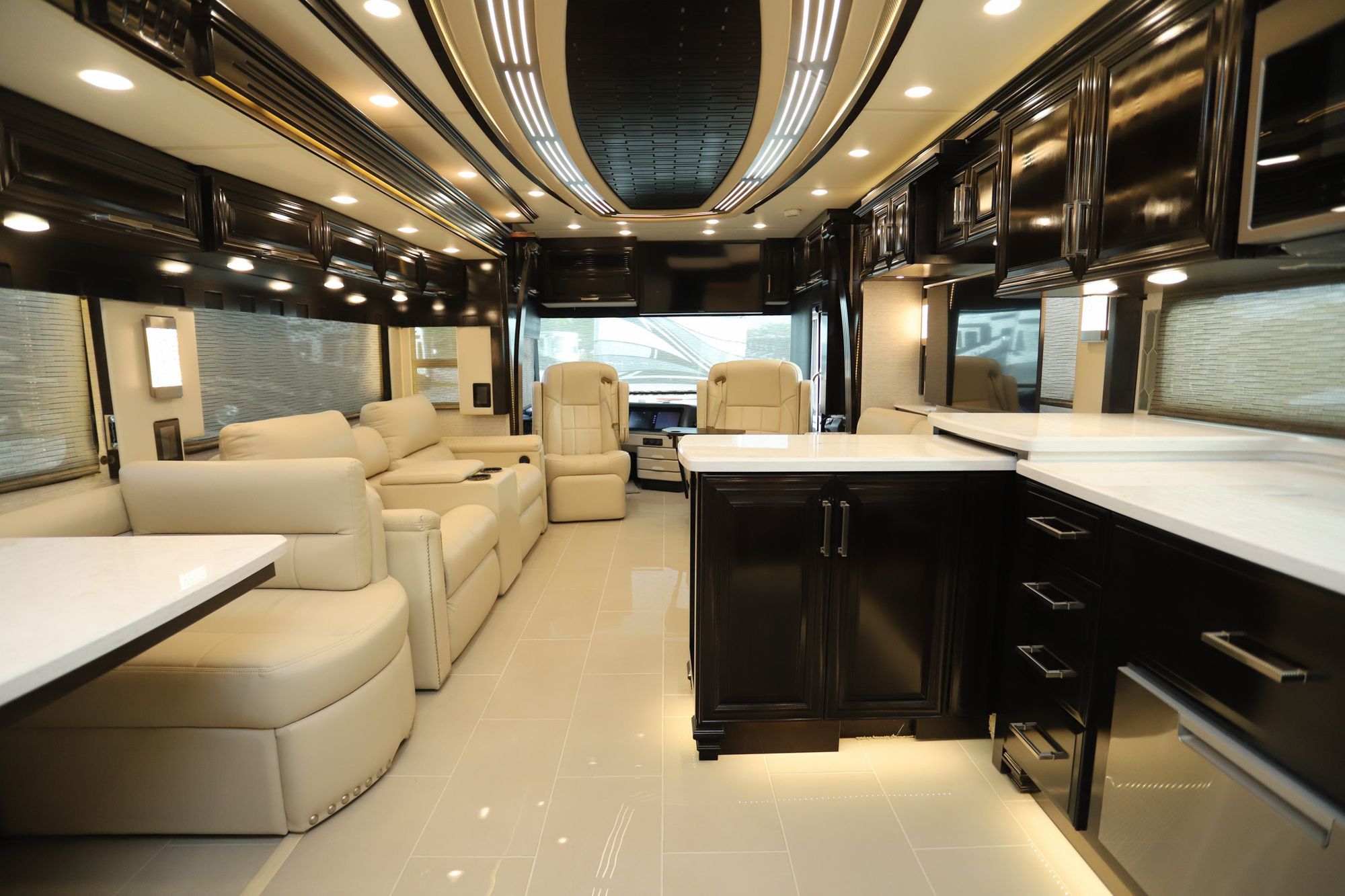 New 2023 Newmar London Aire 4569 Class A  For Sale