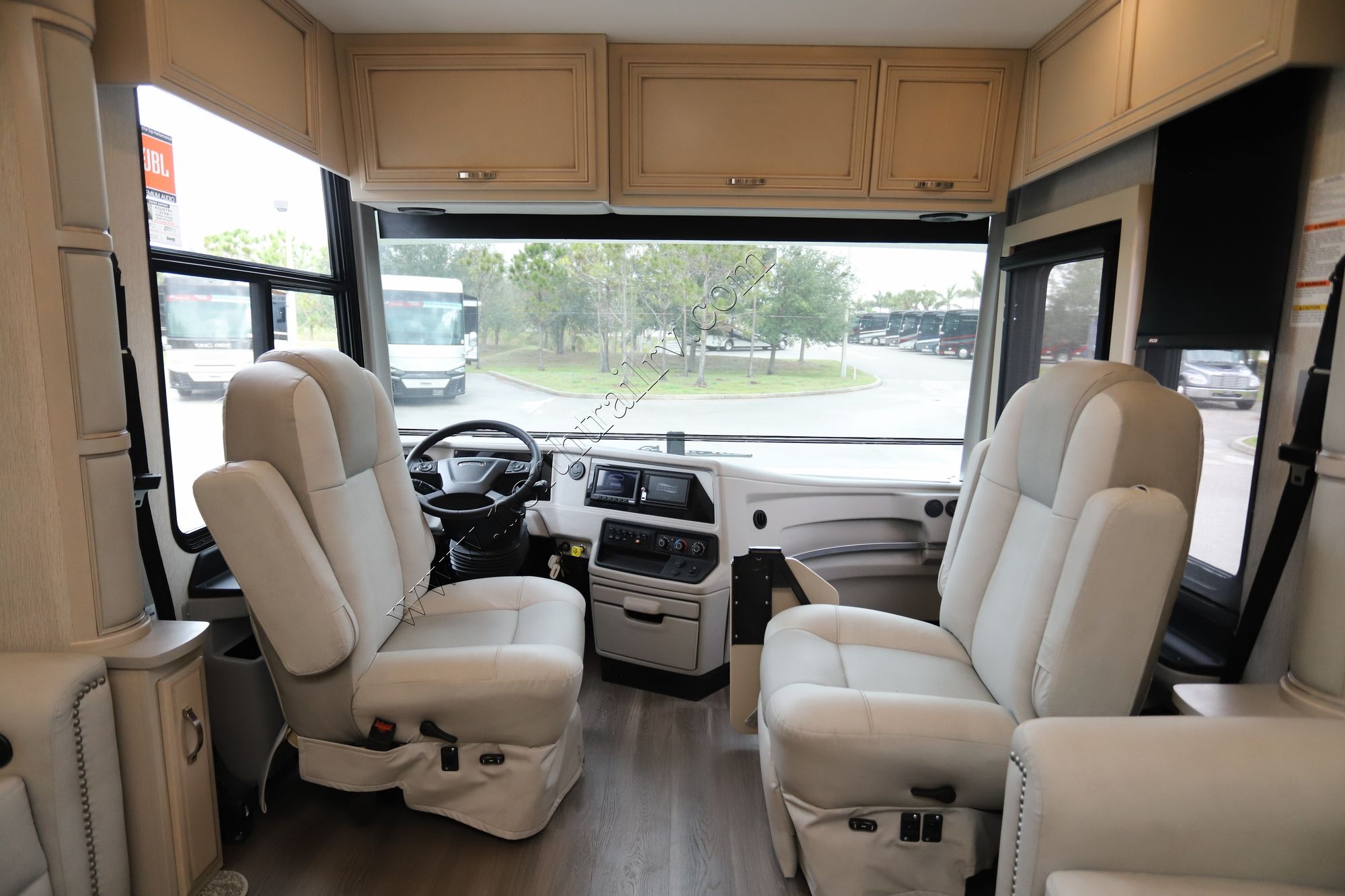 New 2023 Newmar Kountry Star 3717 Class A  For Sale