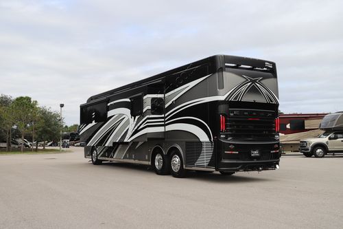 2022 Newmar Essex 4551