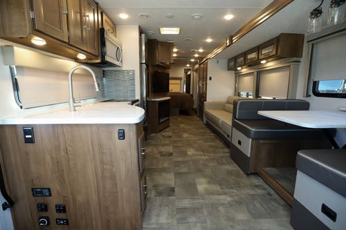 2021 Coachmen Mirada 32SS