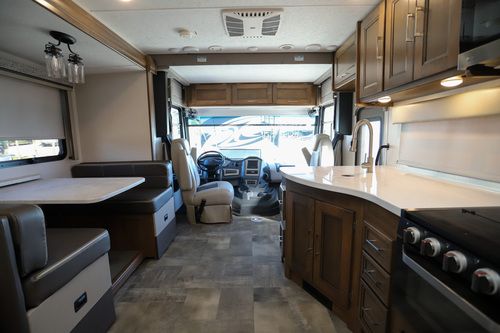 2021 Coachmen Mirada 32SS