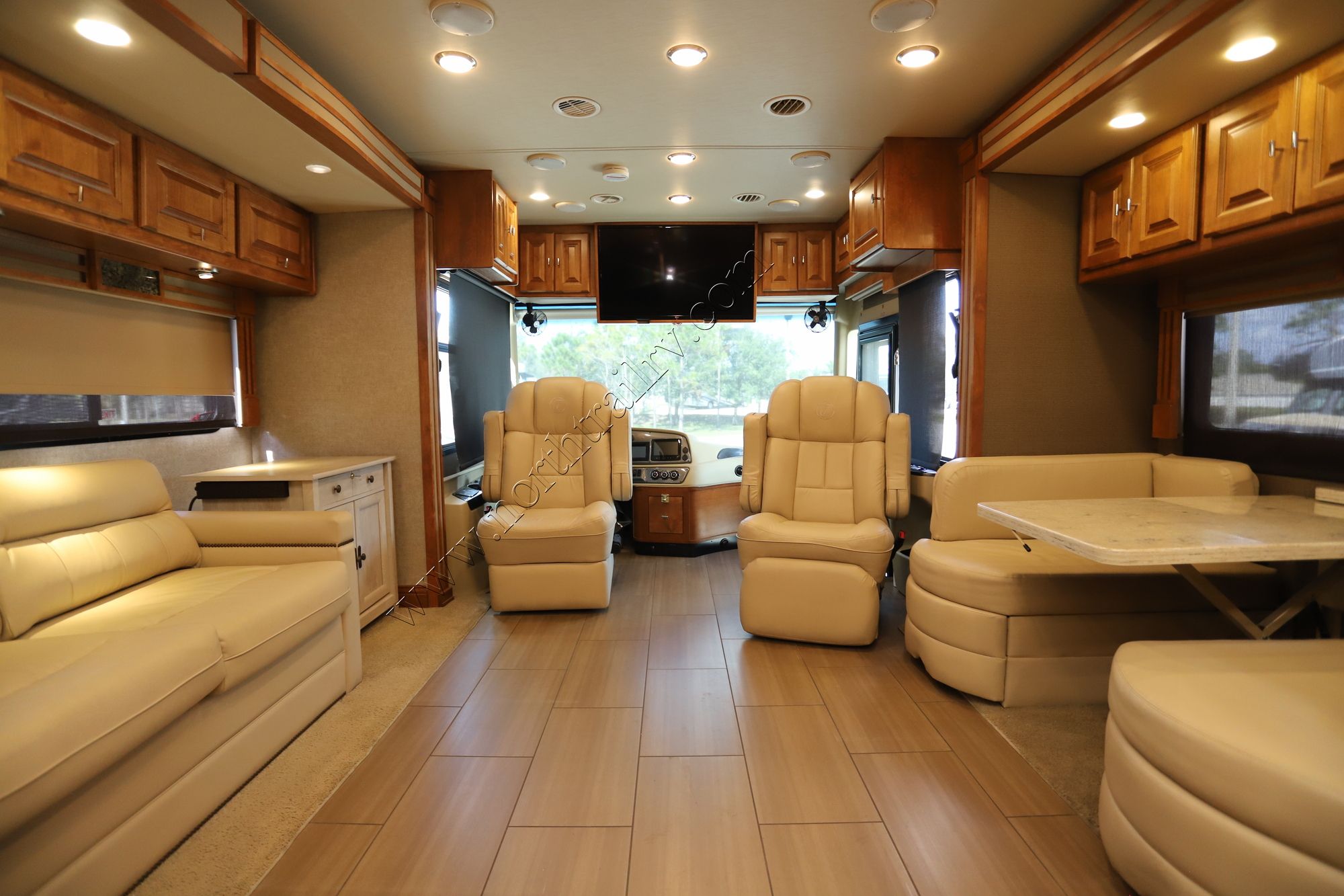 Used 2018 Tiffin Motor Homes Allegro Red 33AA Class A  For Sale