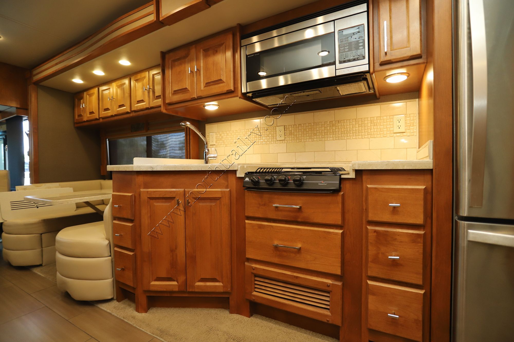 Used 2018 Tiffin Motor Homes Allegro Red 33AA Class A  For Sale