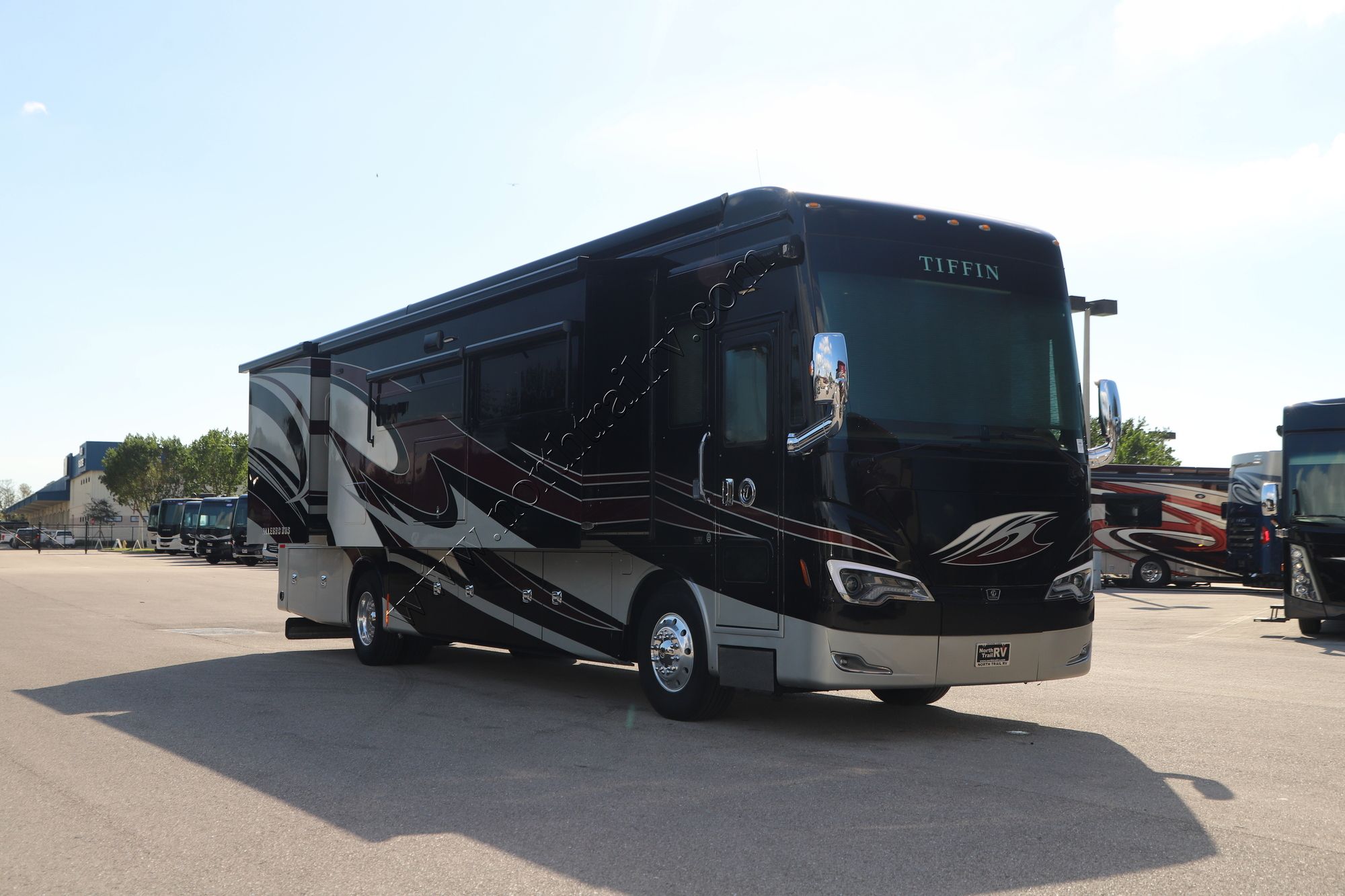 Used 2019 Tiffin Motor Homes Allegro Bus 37AP Class A  For Sale