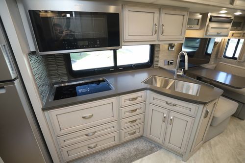 2023 Newmar Canyon Star 3947
