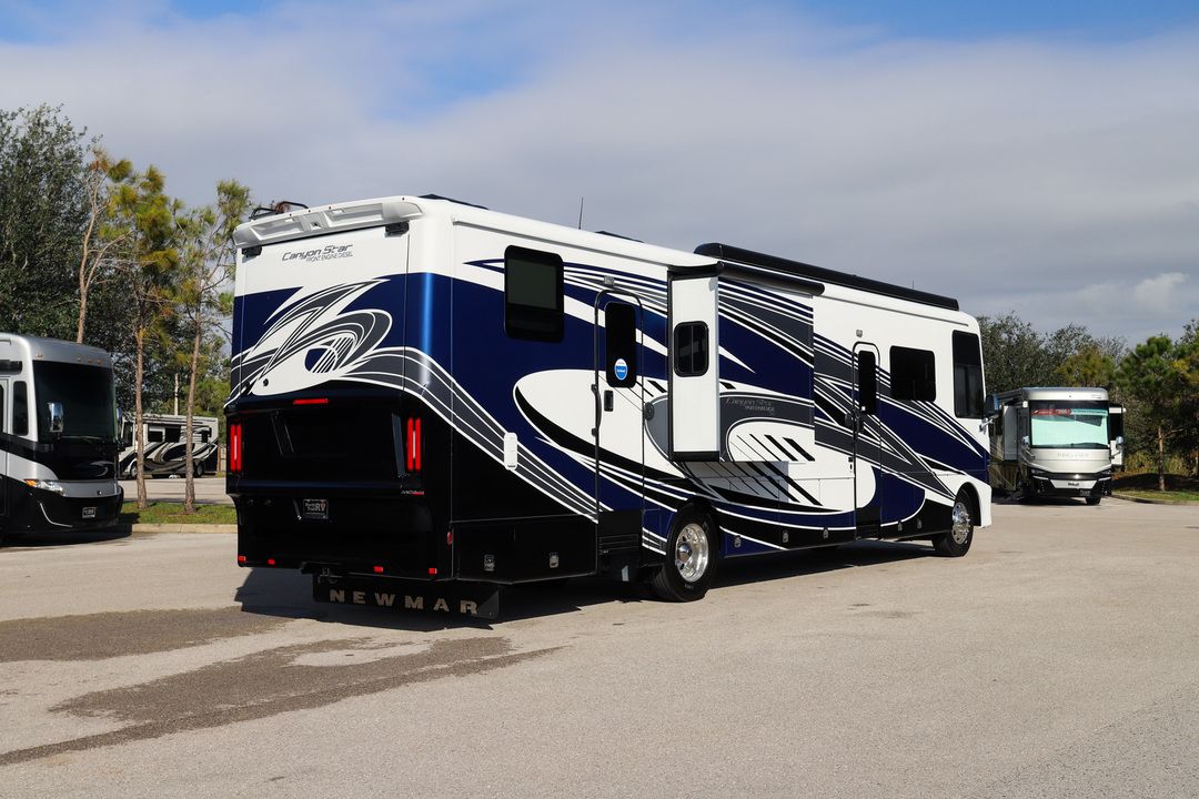 2023 Newmar Canyon Star 3947 15100