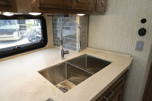 2023 Newmar Ventana 3709