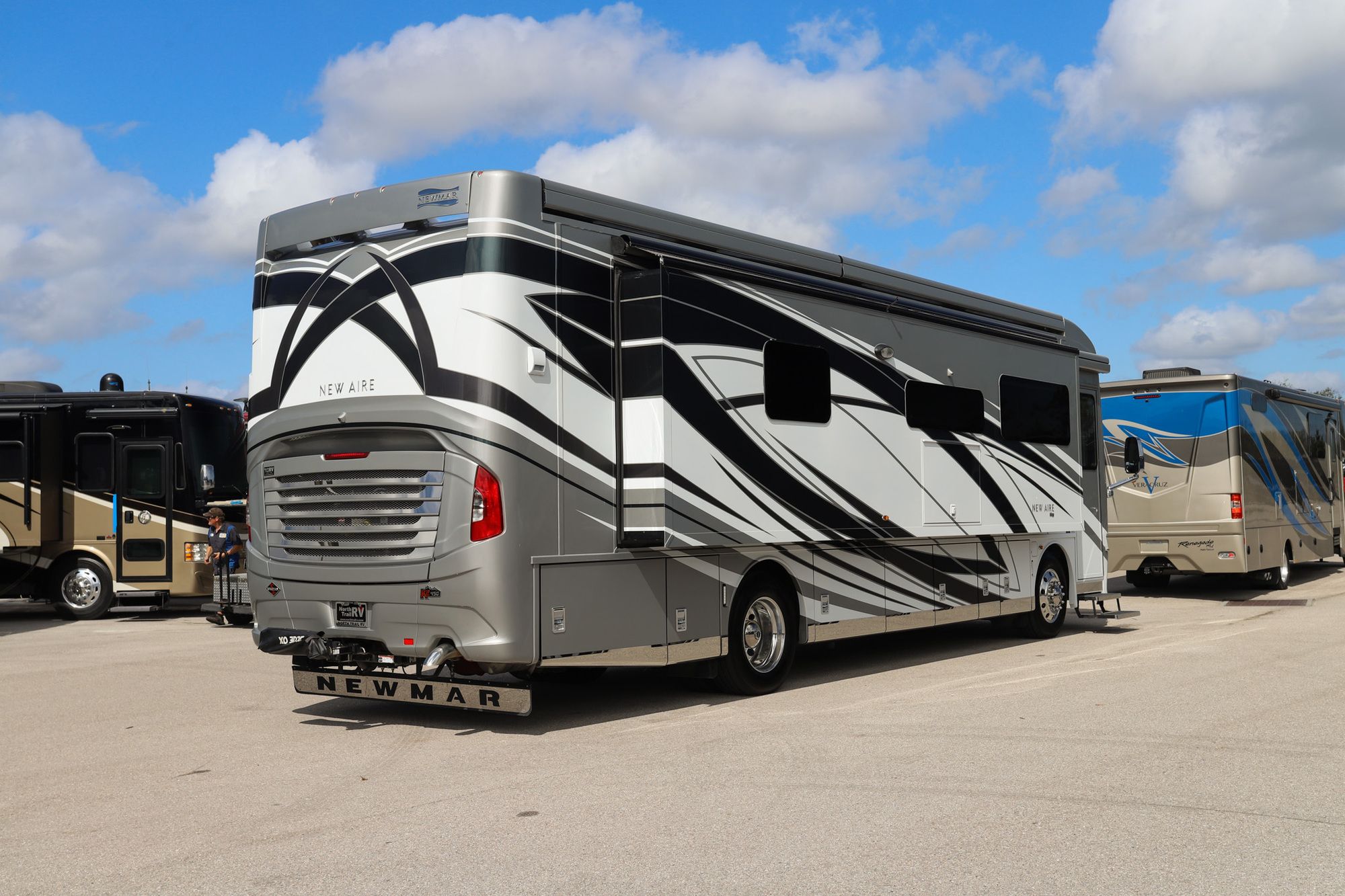 Used 2021 Newmar New Aire 3545 Class A  For Sale