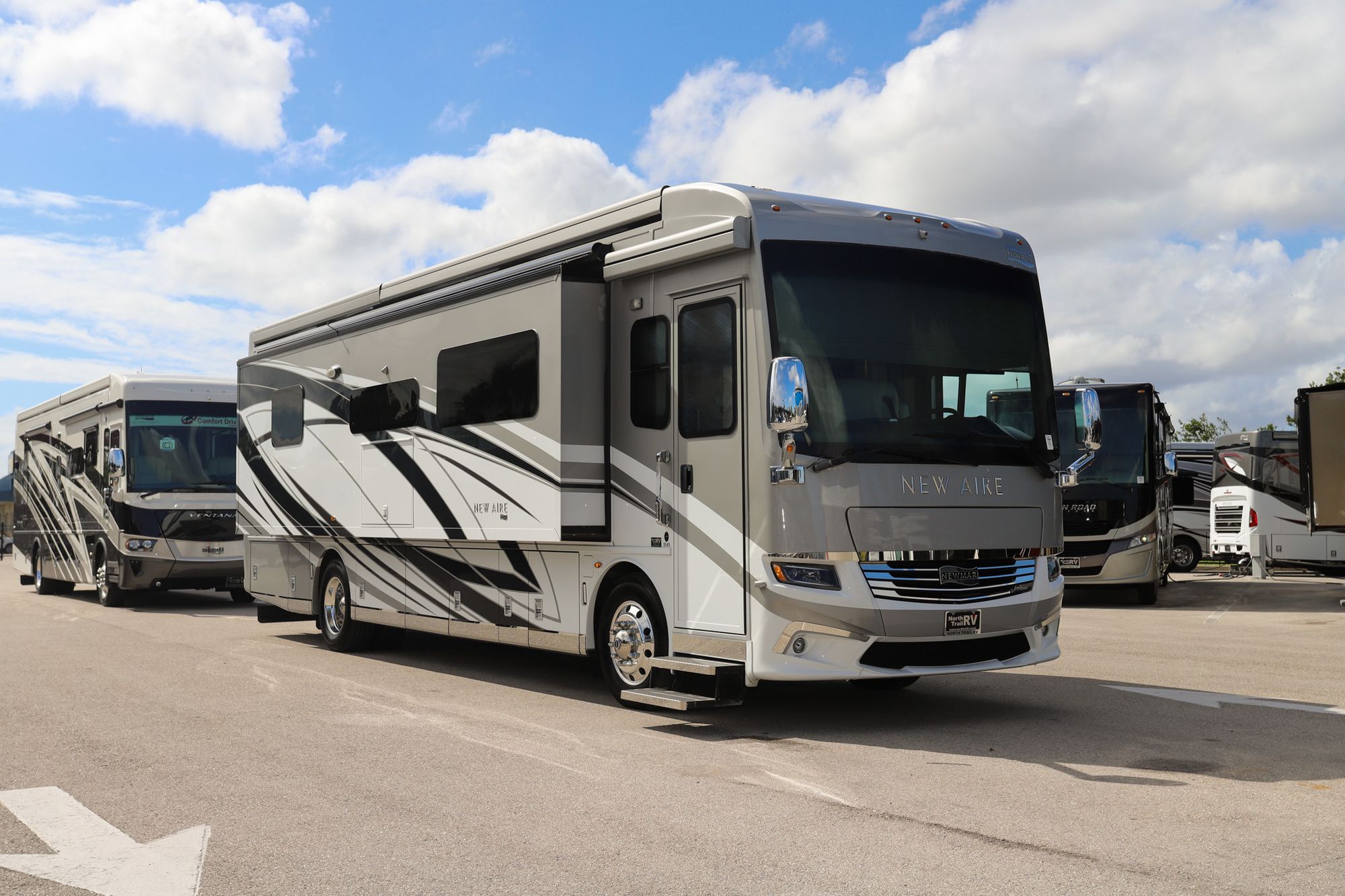 Used 2021 Newmar New Aire 3545 Class A  For Sale