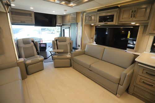 2023 Newmar Dutch Star 4369 Class A