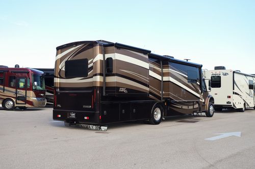 2015 Dynamax Dx3 37TRS