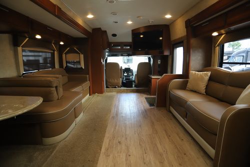 2015 Dynamax Dx3 37TRS