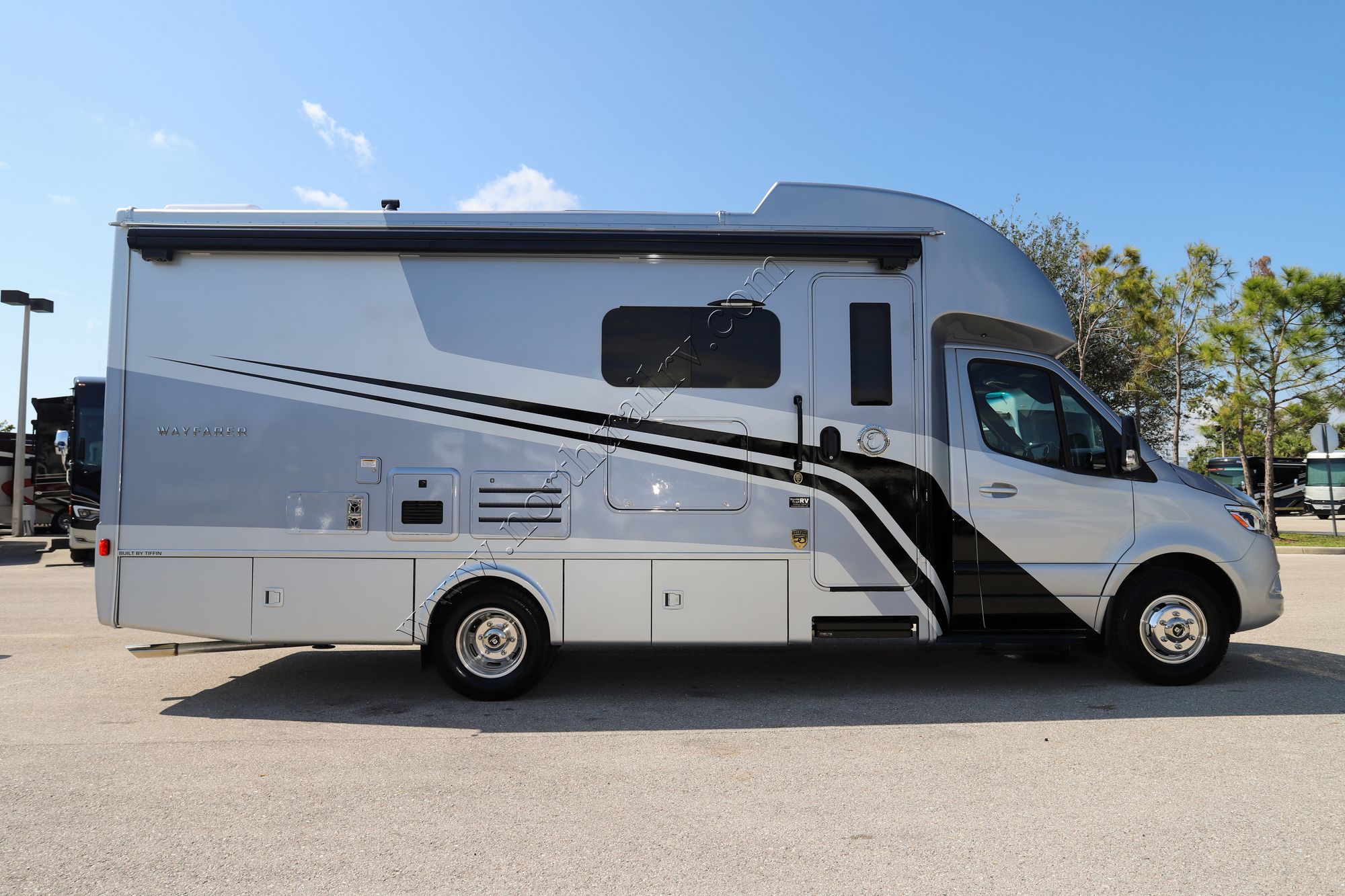 New 2023 Tiffin Motor Homes Wayfarer 25RW Class C  For Sale