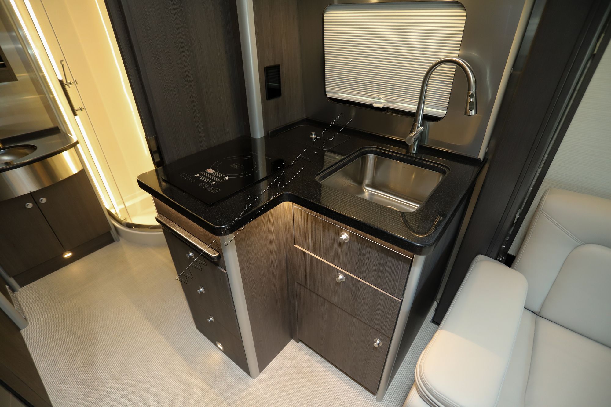 New 2023 Airstream Atlas MURPHY E1 Class C  For Sale