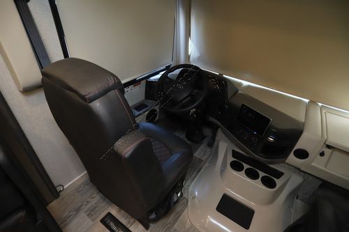 2023 Thor Outlaw 38KB