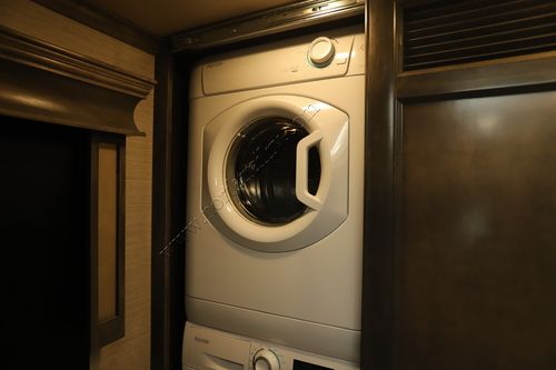 2022 Tiffin Motor Homes Phaeton 37BH