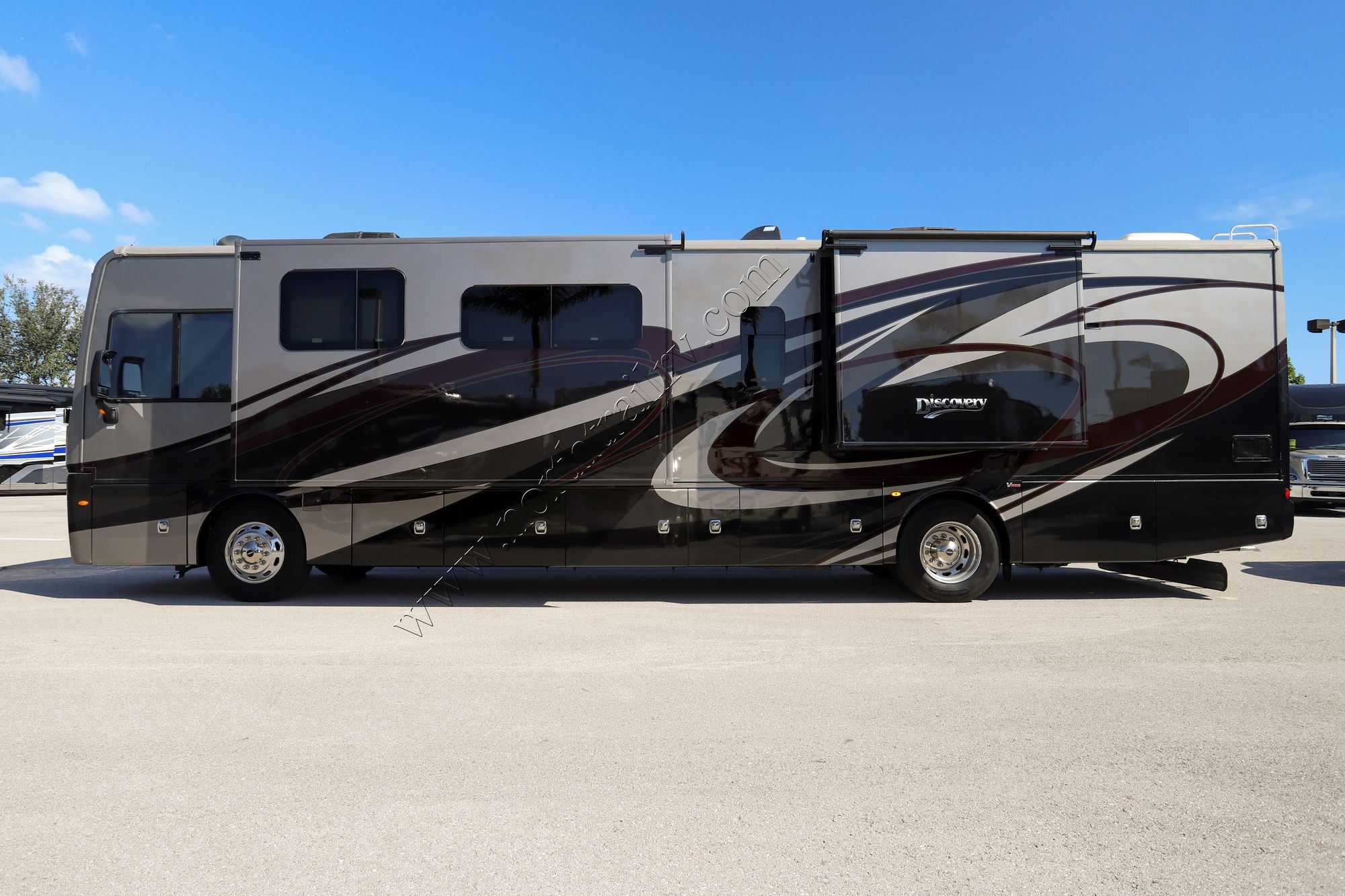 Used 2020 Fleetwood Discovery 38W Class A  For Sale