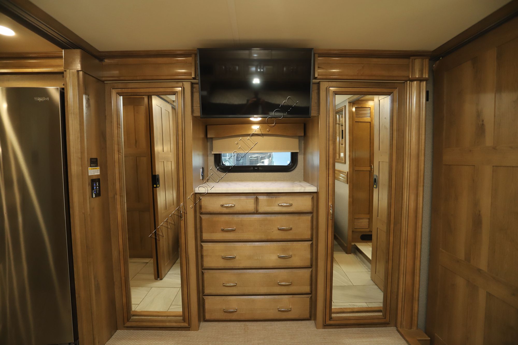 Used 2020 Fleetwood Discovery 38W Class A  For Sale