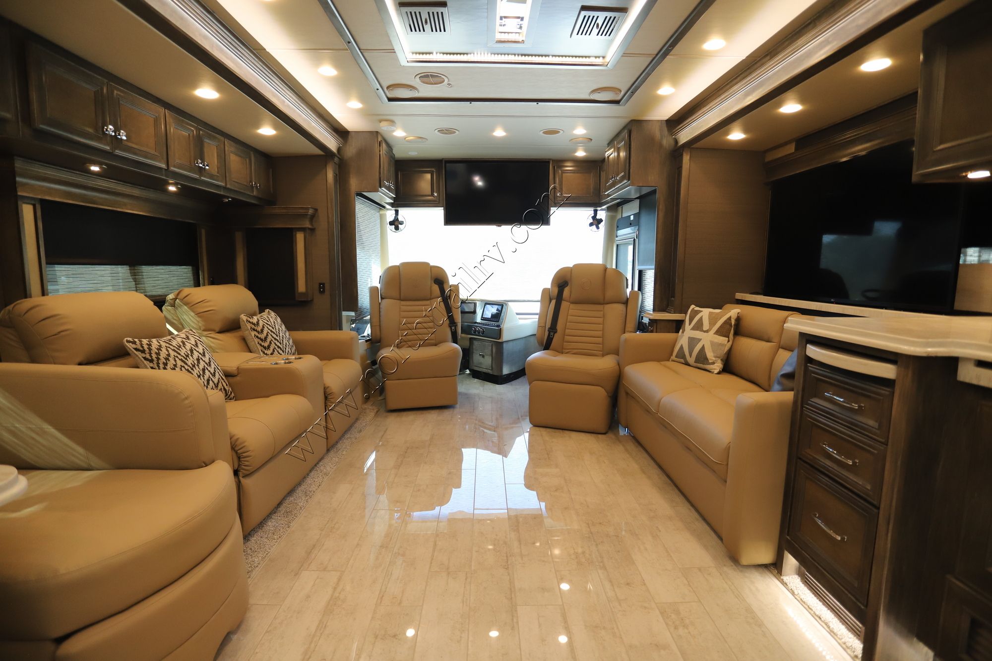 Used 2022 Tiffin Motor Homes Phaeton 37BH Class A  For Sale