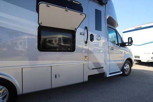 2023 Tiffin Motor Homes Wayfarer 25TW