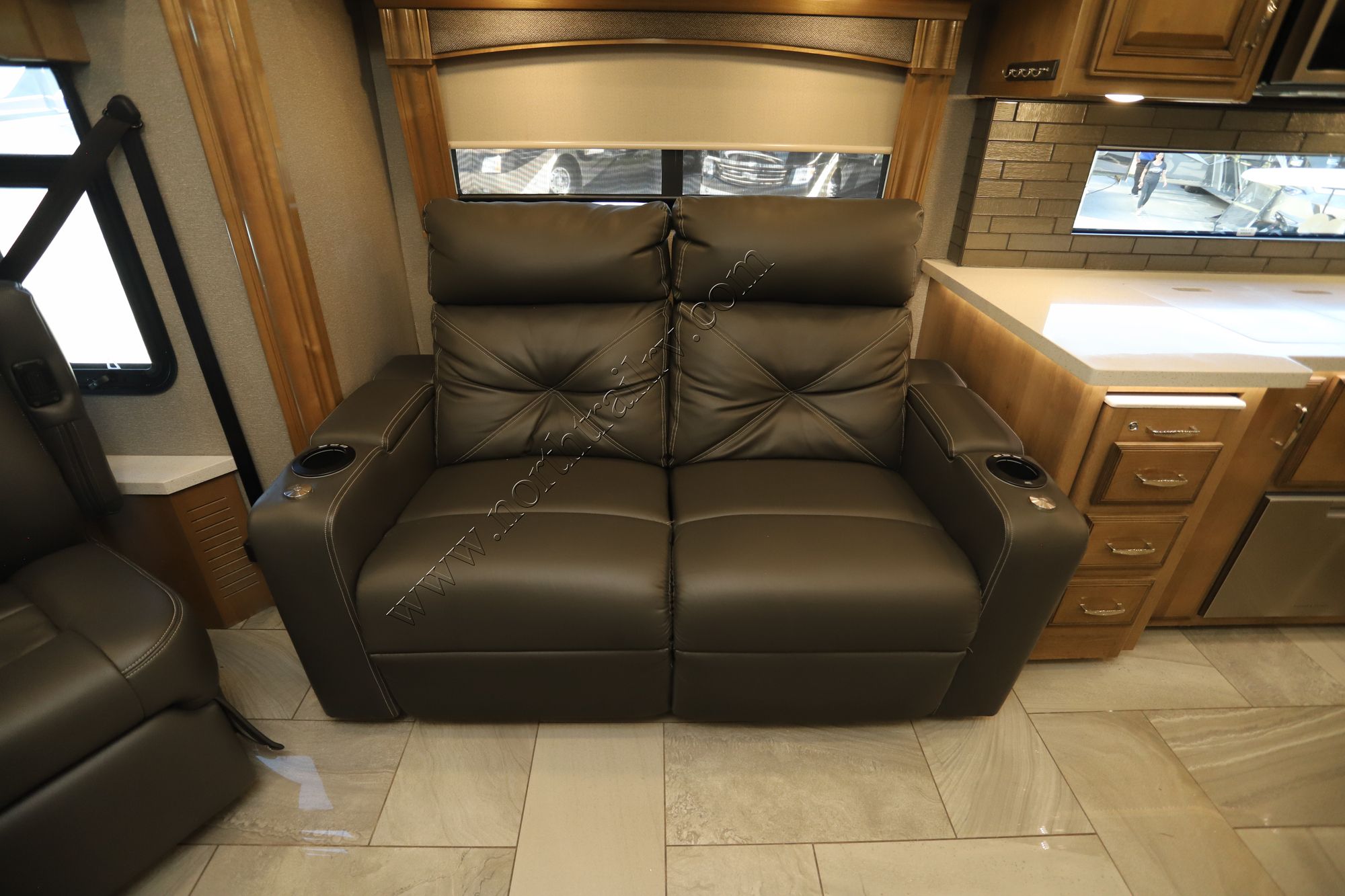 Used 2020 Fleetwood Discovery 38W Class A  For Sale