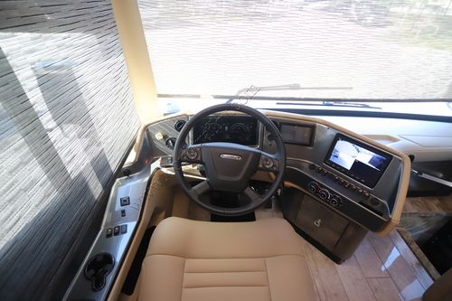 2022 Tiffin Motor Homes Phaeton 37BH