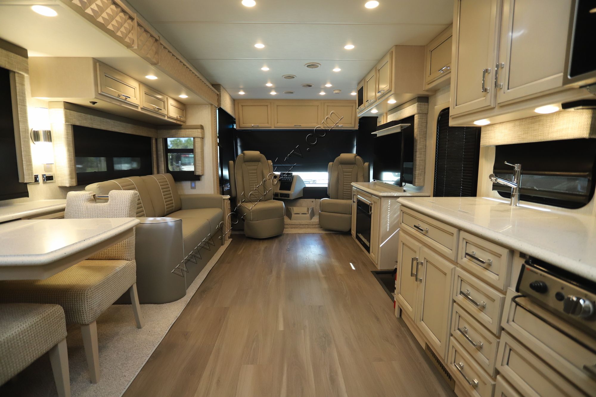 New 2023 Newmar Bay Star 3811 Class A  For Sale