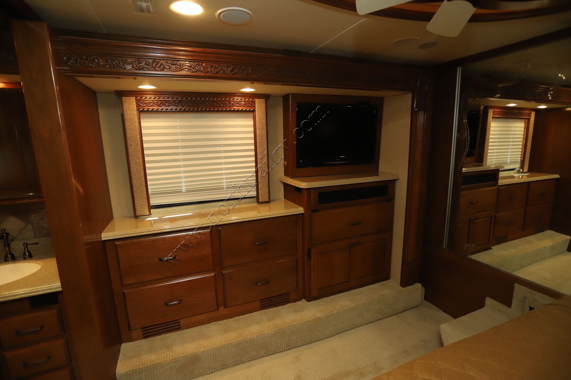 Used 2009 Holiday Rambler Navigator ADRIATIC Class A  For Sale