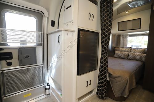 2021 Airstream Caravel 19CB