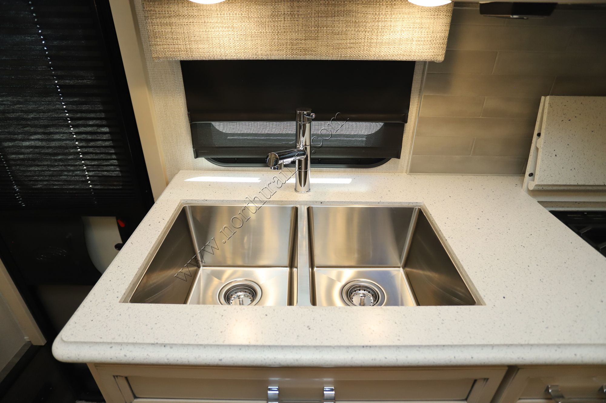 New 2023 Newmar Bay Star 3811 Class A  For Sale