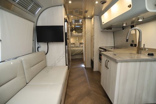 2023 Airstream International 27FB