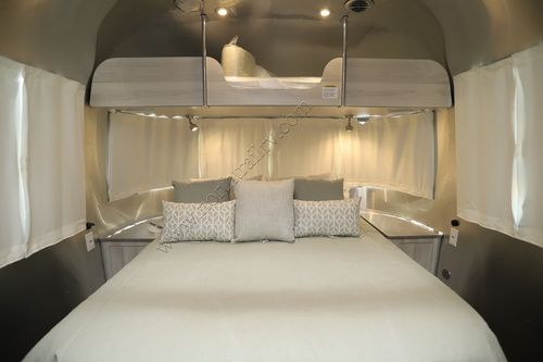 2023 Airstream International 27FB